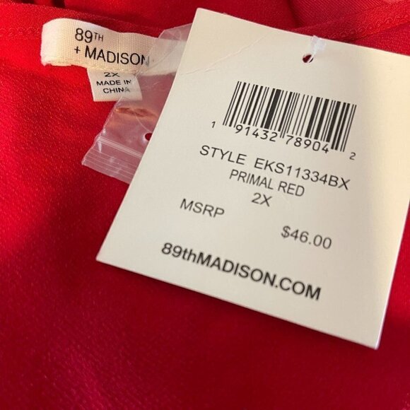 89th & Madison Plus 2X Solid Red Button Detail Down One Side Short Sleeve Top - Picture 5 of 5